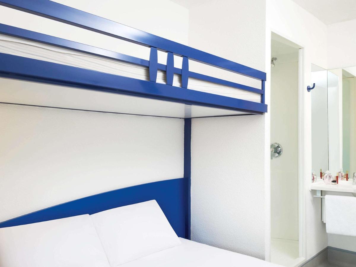 Ibis Budget Newport Exterior photo